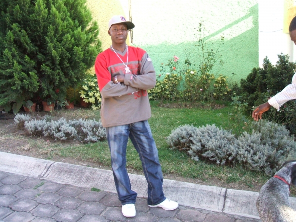  - click for next photo